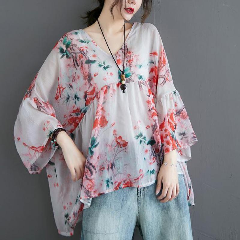 Johnature Summer Korean Retro Print V-neck Irregular Pullover T-shirt Loose Comfortable Plus Size Women Tops T-shirts 210521, Red
Johnature Summer Korean Retro Print V-neck Irregular Pullover T-shirt Loose Comfortable Plus Size Women Tops T-shirts 210521, Red