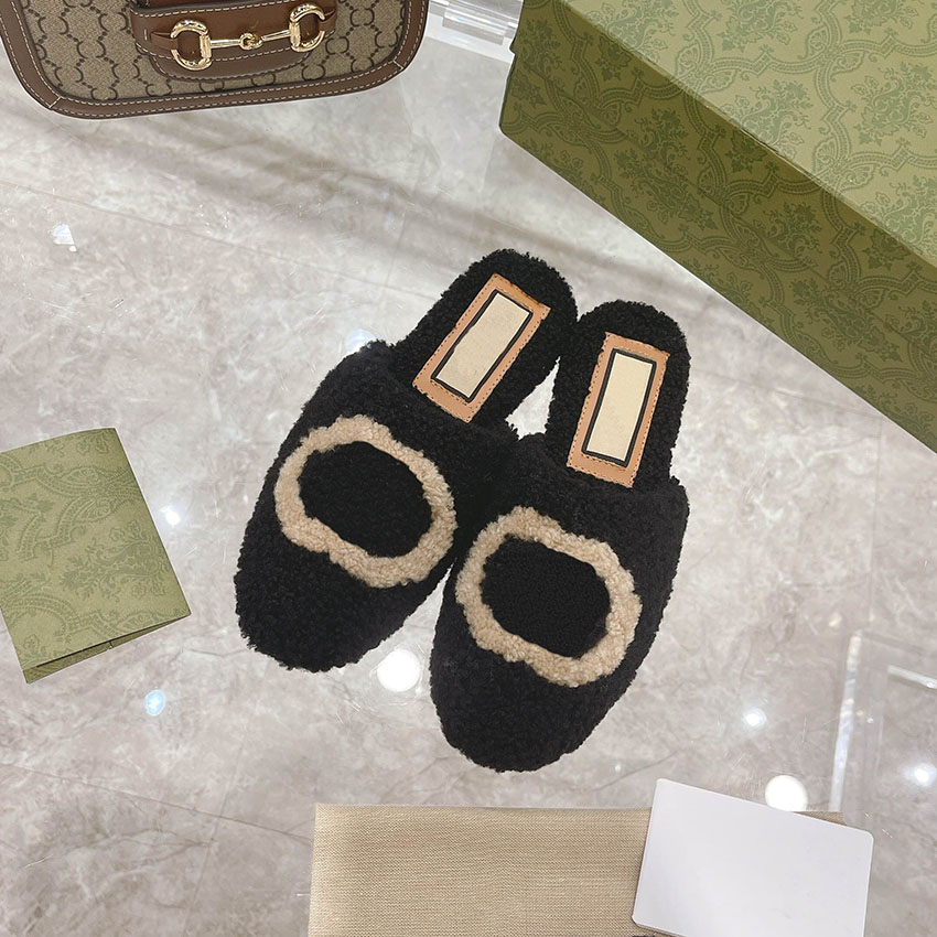 Wool Women Slippers Solid Color Embroidery Trendy Flip Flop Winter Genuine Leather Original Rubber Non-slip Wear-Resistant Bottom Sheep Dupe Plush Sandals, Box
Wool Women Slippers Solid Color Embroidery Trendy Flip Flop Winter Genuine Leather Original Rubber Non-slip Wear-Resistant Bottom Sheep Dupe Plush Sandals, Box