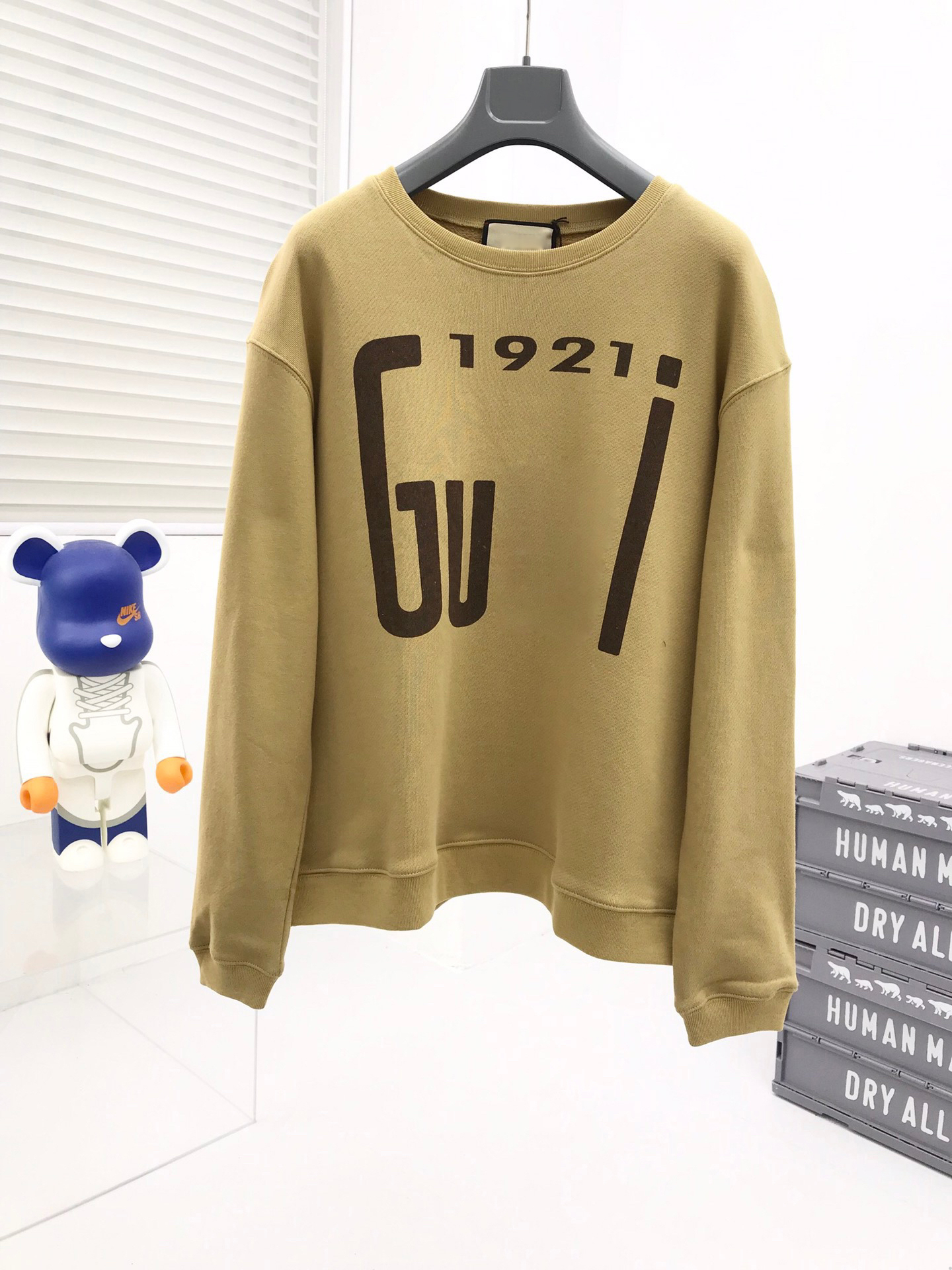 Men's sweater high quality Mens hoodie sweatshirts italy style autumn and winter zipper jacket designer luxury double letter classic Me, Black;brown
Men's sweater high quality Mens hoodie sweatshirts italy style autumn and winter zipper jacket designer luxury double letter classic Me, Black;brown
