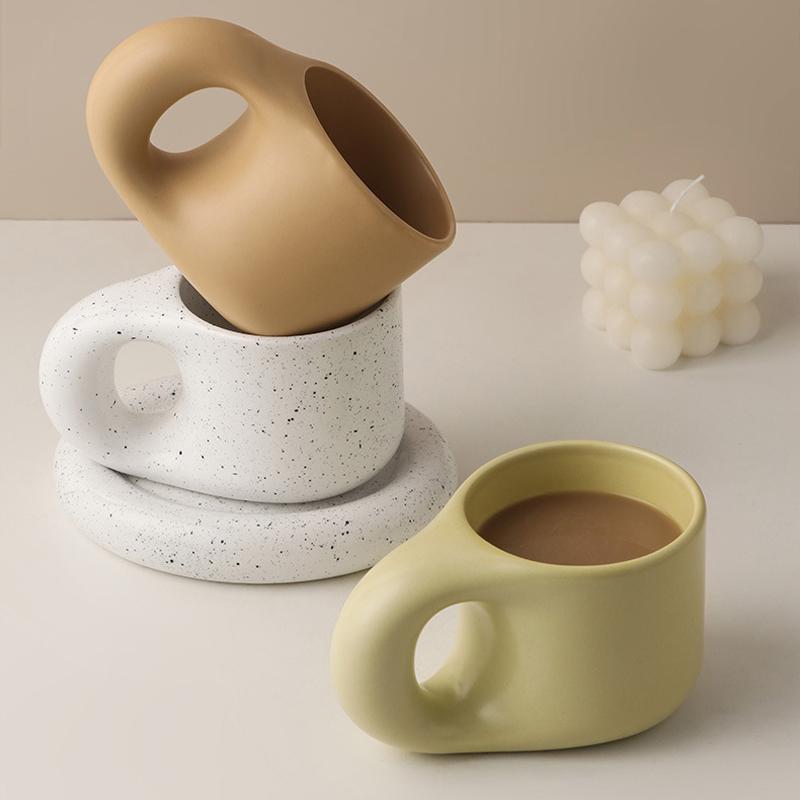 Mugs High Quality Porcelain Fat Handle Mug With Oval Plate Drink Coffee Tea Milk Cup Ceramic Cake Dish Nordic Home Kitchen Decor Gift
Mugs High Quality Porcelain Fat Handle Mug With Oval Plate Drink Coffee Tea Milk Cup Ceramic Cake Dish Nordic Home Kitchen Decor Gift
