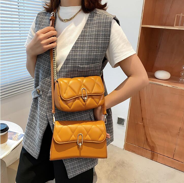 Factory wholesale women handbag Joker solid color womens chain bag street trend two-piece plaid shoulder bags elegant atmospheric leather messenger handbags
Factory wholesale women handbag Joker solid color womens chain bag street trend two-piece plaid shoulder bags elegant atmospheric leather messenger handbags