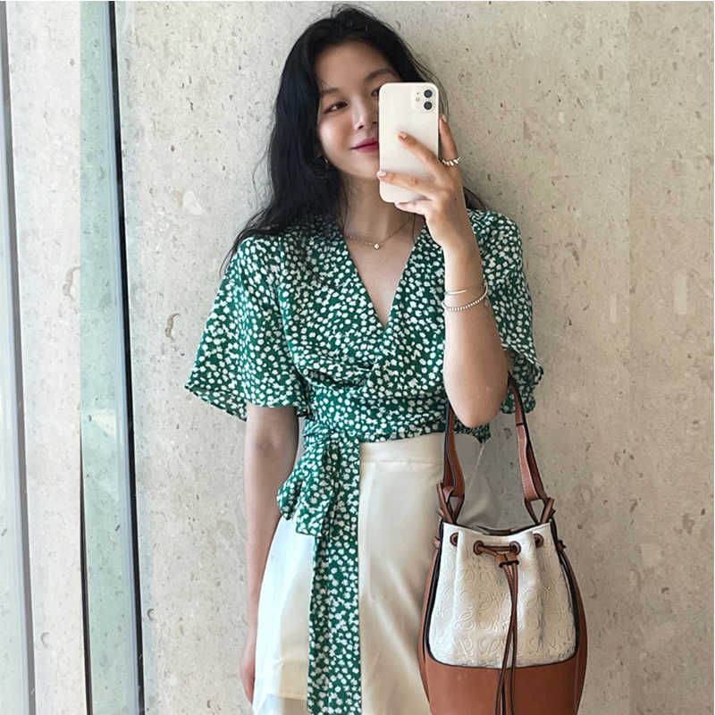 LY VAREY LIN Summer Women Vintage V-neck Flora High Waist Short Tops Casual Butterfly Sleeve Bandage Green Female Shirts 210526
