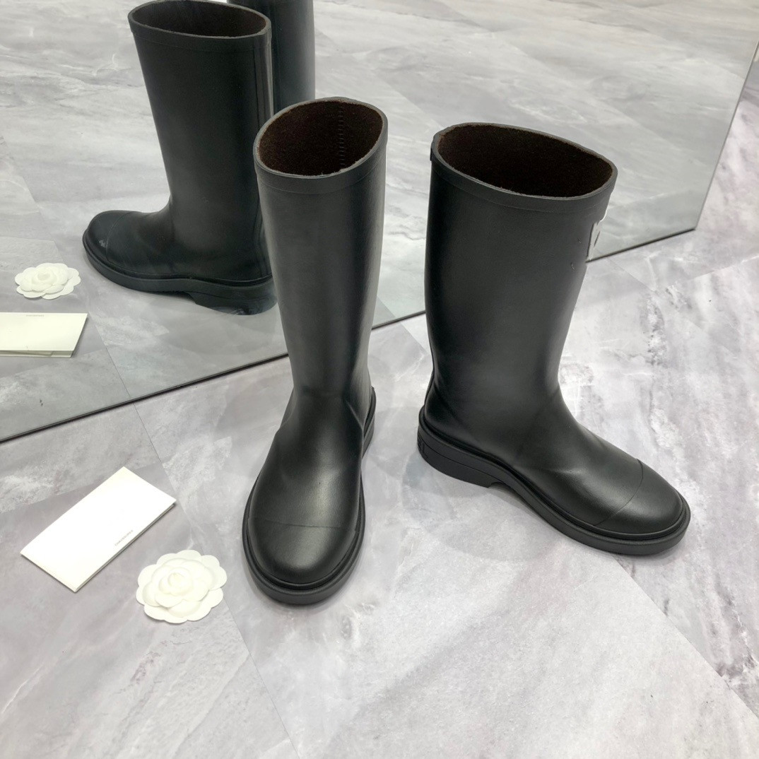 Rain Boots Season Proof Water Women's Knee Boot Medium Tube Thick Bottom Chimney British Style Martin Shoes, Box
Rain Boots Season Proof Water Women's Knee Boot Medium Tube Thick Bottom Chimney British Style Martin Shoes, Box