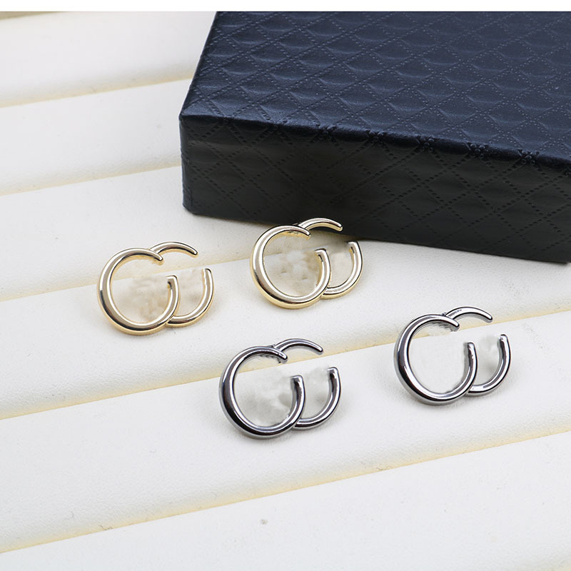 Silver Small Earrings Studs Indoor Fitness Personality Women Earring Jewelry Classic Letters Womens Accessories Gift Two Colors
Silver Small Earrings Studs Indoor Fitness Personality Women Earring Jewelry Classic Letters Womens Accessories Gift Two Colors