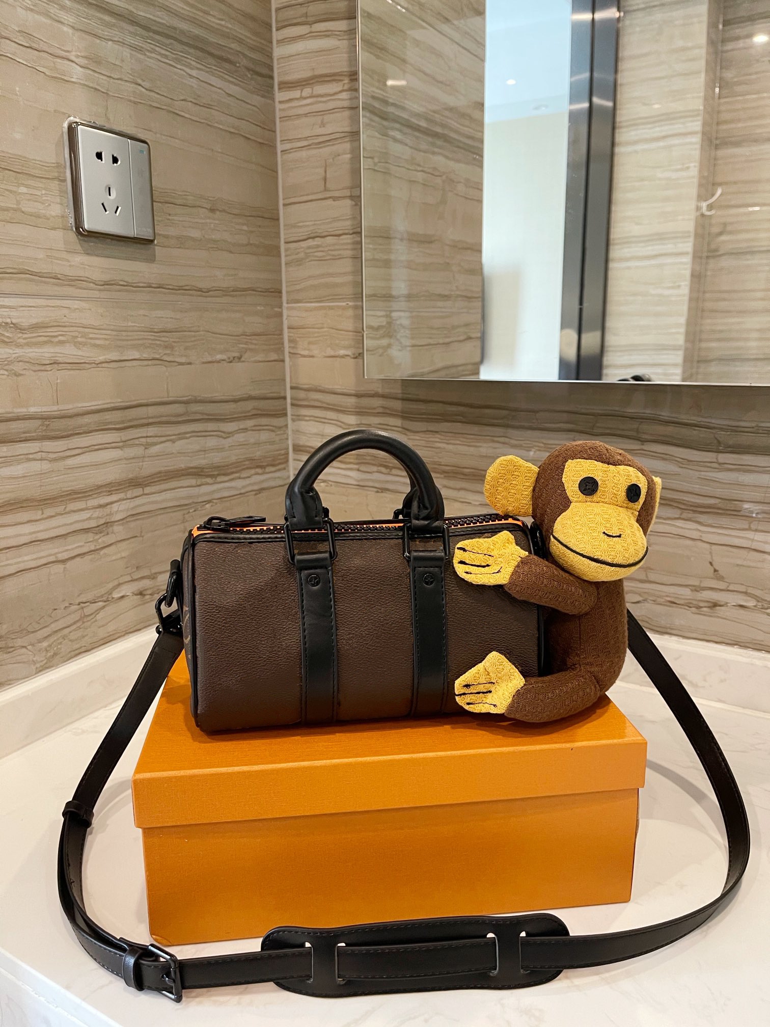 Latest Limited Edition Speedy Nano Monkey Bag Scarecrow Crossbody Bags Luxurys Designers Handbags Women Fashion Small Tote Pillow Purses Trend Europe Men Purse