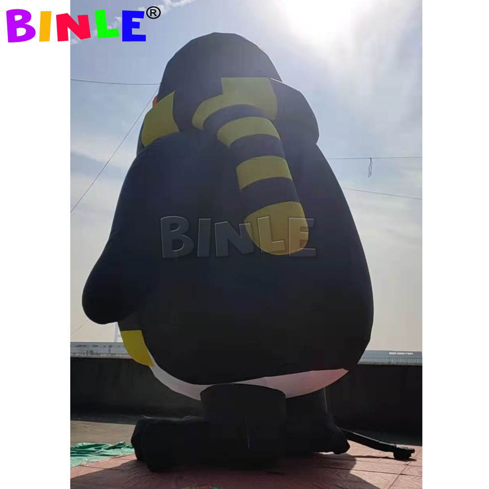 Customized 28ft Tall Giant Inflatable Chad The Penguin For Outdoor Christmas Decoration