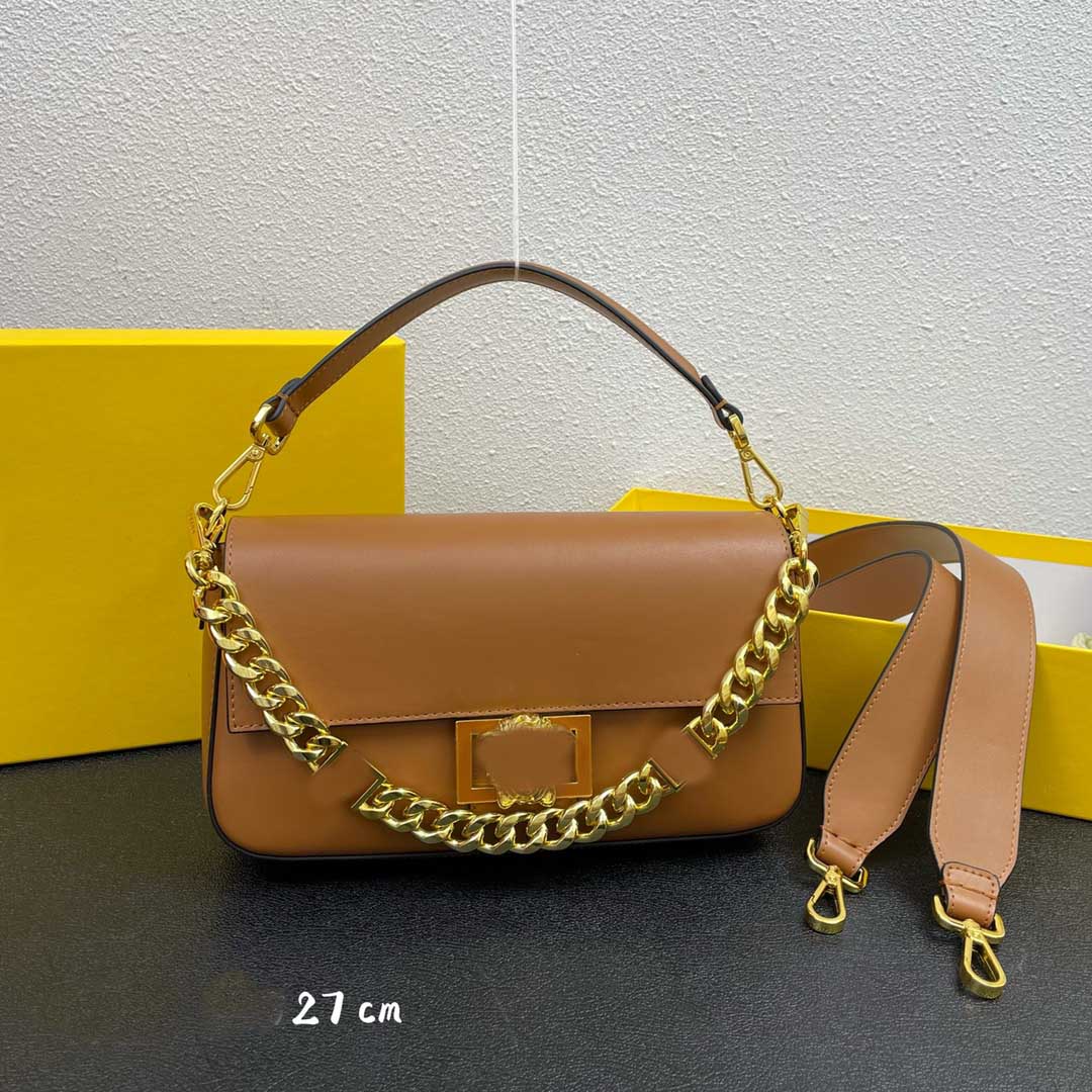 Luxury Designer messenger bag letter pattern design metal chain multifunctional high quality leather handbag0020
Luxury Designer messenger bag letter pattern design metal chain multifunctional high quality leather handbag0020