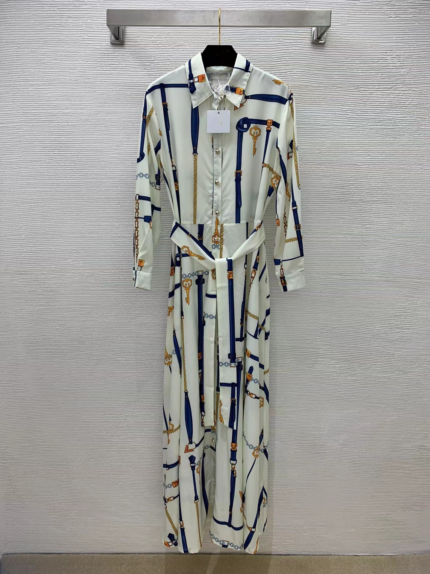 Milan Runway dresses 2022 Spring Summer Lapel Neck Print Panelled Women' Designer Dress Brand Same Style skirtS 1229-1, Picture color
Milan Runway dresses 2022 Spring Summer Lapel Neck Print Panelled Women' Designer Dress Brand Same Style skirtS 1229-1, Picture color