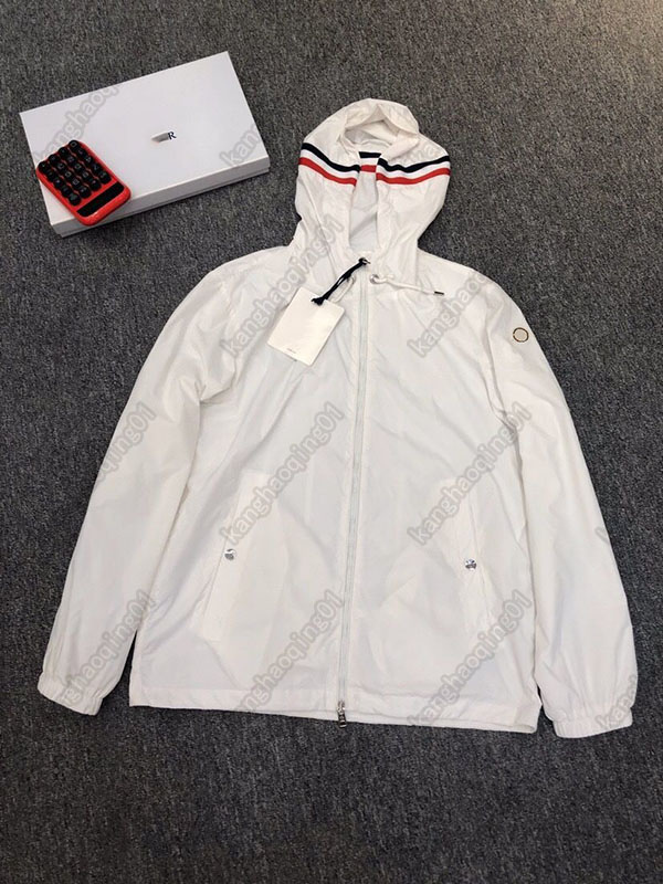 Bomber jacket High Quality Brand Monclair jackets Designers Men S Clothing Europe and American style coat Fashion hombre Casual Street coats, Black;brown
Bomber jacket High Quality Brand Monclair jackets Designers Men S Clothing Europe and American style coat Fashion hombre Casual Street coats, Black;brown