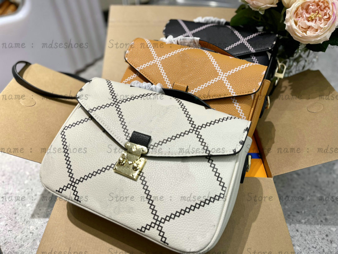 2022SS Pochette MÉTIS Shoulder Bags Leopard Handbag Metis Monograms One Handle Bag Heritage Malletage pattern Designer Cross Body Message Bag Luxurys Tote
2022SS Pochette MÉTIS Shoulder Bags Leopard Handbag Metis Monograms One Handle Bag Heritage Malletage pattern Designer Cross Body Message Bag Luxurys Tote