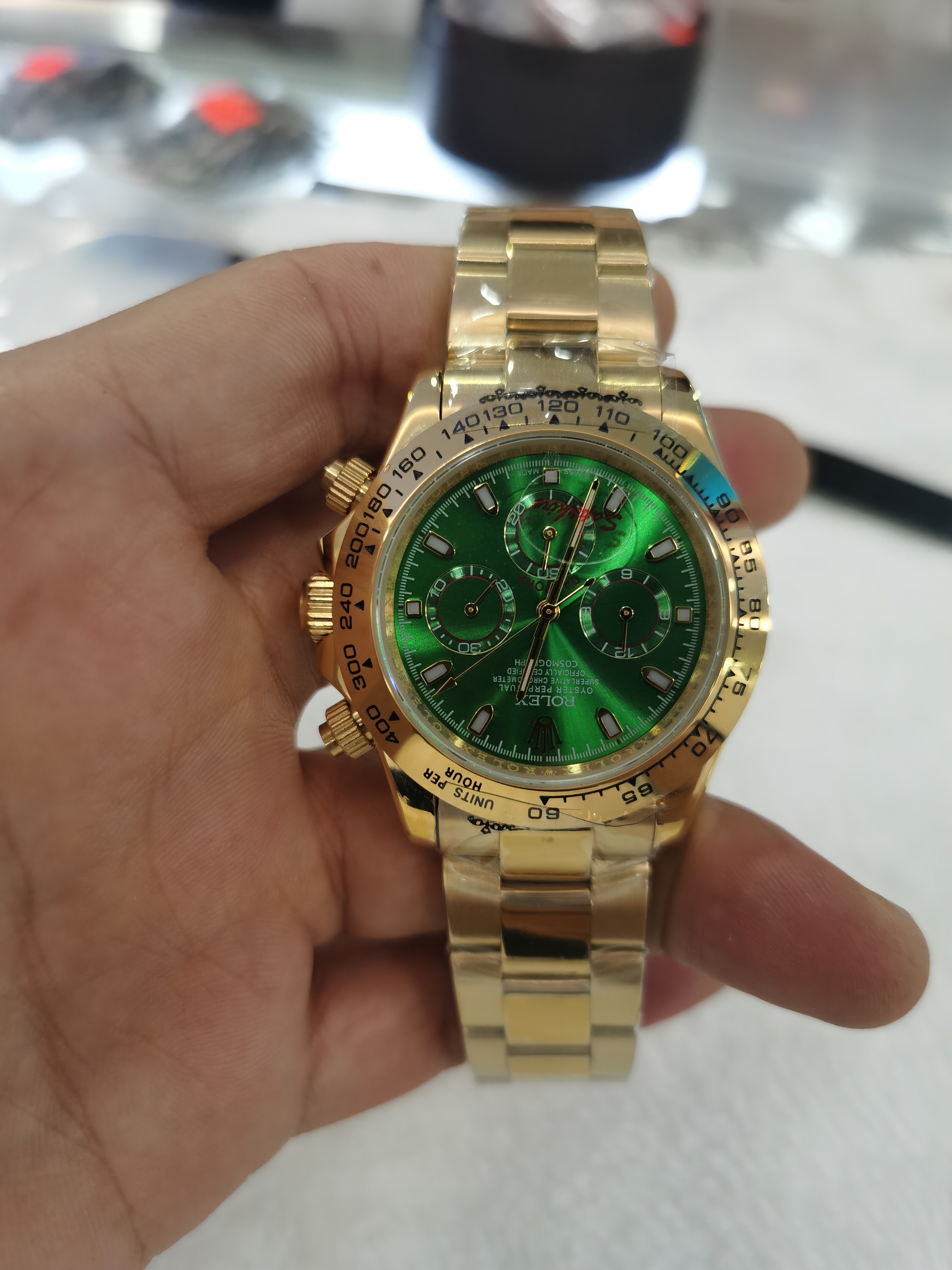 With Original Box Luxury Automatic 2813 Mechanical Movement Watch green Dial Watches Men 116508 116528 Mens Wristwatches, Style 1 original box + watch
With Original Box Luxury Automatic 2813 Mechanical Movement Watch green Dial Watches Men 116508 116528 Mens Wristwatches, Style 1 original box + watch