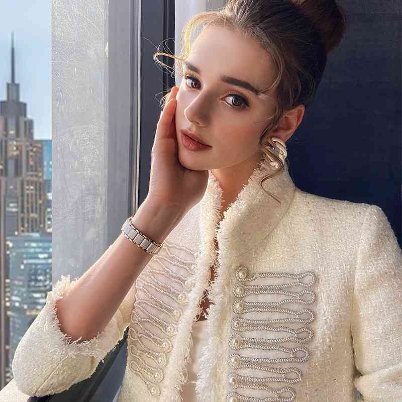 Dabuwawa Elegant Women Pearl Button Tweed Jacket Coat Long Sleeve Vintage Female Solid Outwear Coat Stand Collar DO1ASO004 210520