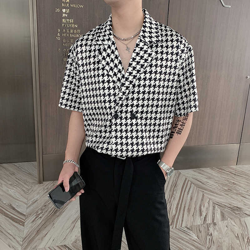 Summer Plaid Shirts Men Short Sleeve Loose Shirts Streetwear Social Party Chemise Homme Double Breasted Hip-hop Harajuku Top 210527