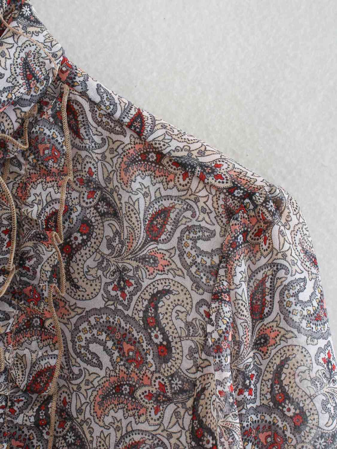 Elegant Tie bow collar Paisley Floral Print Chiffon Shirt Retro Woman Loose Long sleeve Blouse Sweet Tops Blousas 210429