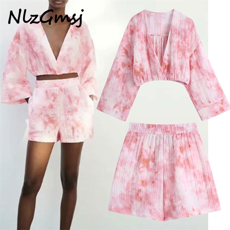 Two Piece Set Women Causal Spring Summer Streetwear Pink Short Blouse And Casual Shorts Sets 03 210628, As picture
Two Piece Set Women Causal Spring Summer Streetwear Pink Short Blouse And Casual Shorts Sets 03 210628, As picture
