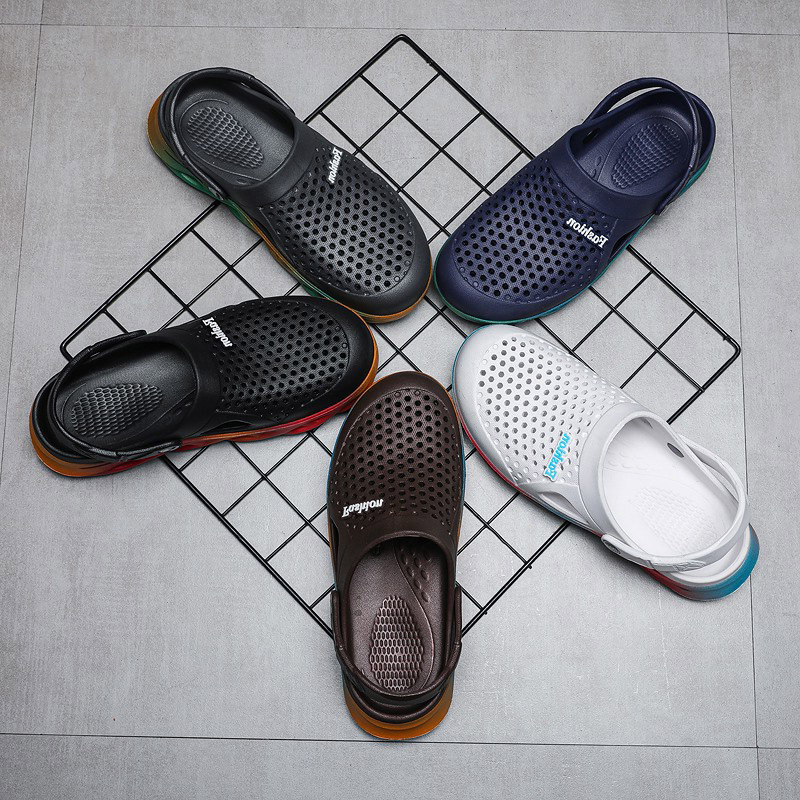Top Qaulity Mens Womens Trainer Sports Size Cross-border Summer Slippers Thick-soled Beach Shoes Couple Hole Shoe Outdoor Baotou Sandals Code:25LL-7790, 52655
Top Qaulity Mens Womens Trainer Sports Size Cross-border Summer Slippers Thick-soled Beach Shoes Couple Hole Shoe Outdoor Baotou Sandals Code:25LL-7790, 52655