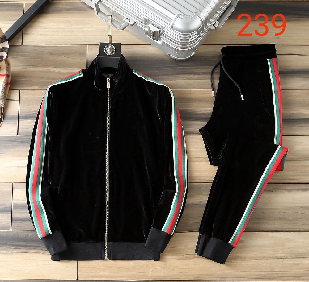 2021 Designer Mens tracksuit Luxury Men Sweatsuits Classic Fashion Running thick jogger velvet Casual Man Clothes Outfits Pants jacket two piece Women sports suit, 201 blue
2021 Designer Mens tracksuit Luxury Men Sweatsuits Classic Fashion Running thick jogger velvet Casual Man Clothes Outfits Pants jacket two piece Women sports suit, 201 blue