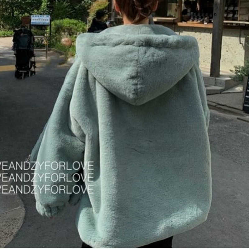 Fashion Faux Fur Coat Winter Women Casual Hooded Slim Long Sleeve Faux Fur Winter Jacket Women Casaco Feminino 211019