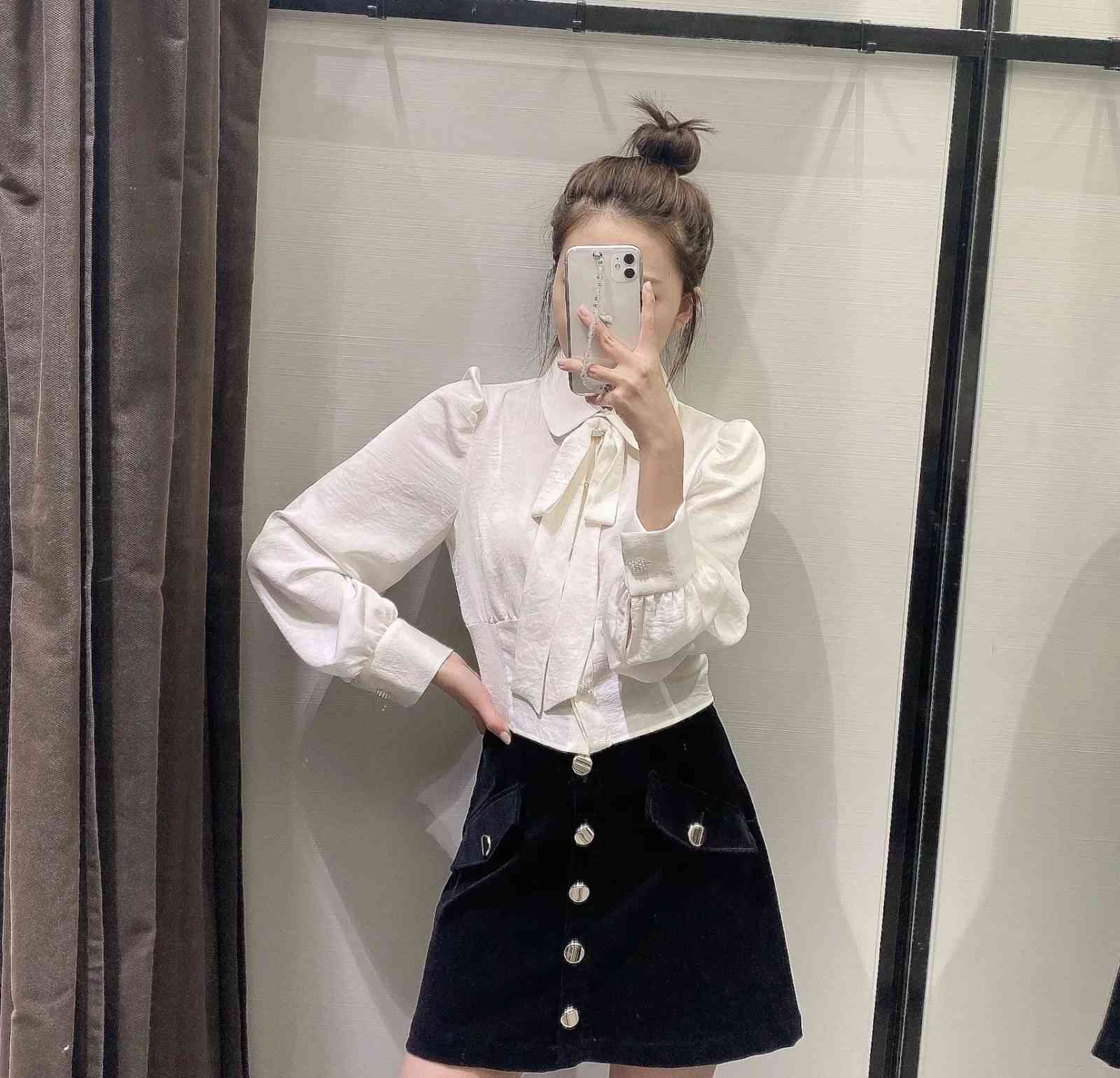Solid Fashion Bow Decoration Casual Blouse Office Lady Pearl Button Chic Shirt Chiffon Long Sleeve Elegant Women Tops 210521