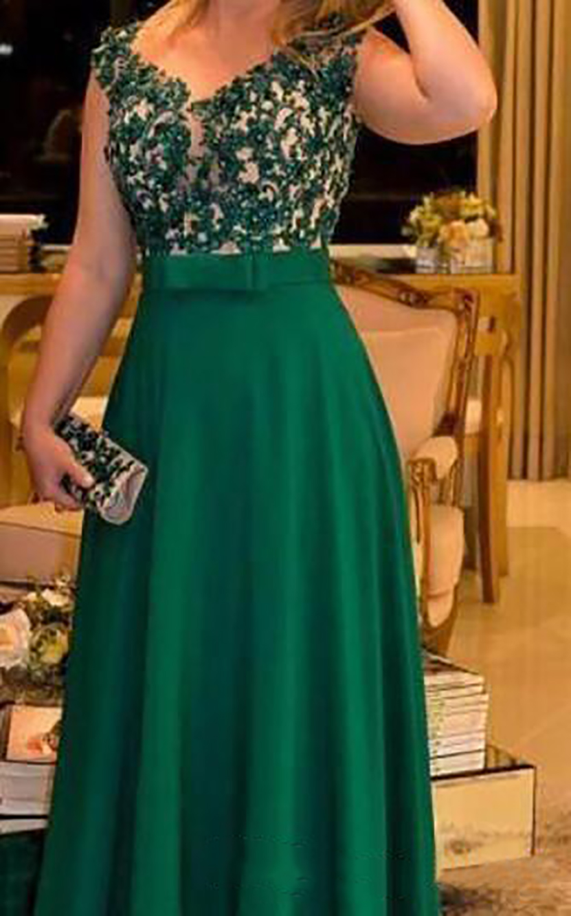 2021 Dark Green Mother of the Bride Dresses Sheer Neck Sparkly Beaded Lace Bow Belt Long Wedding Party Gowns Formal Evening Dress Plus Size