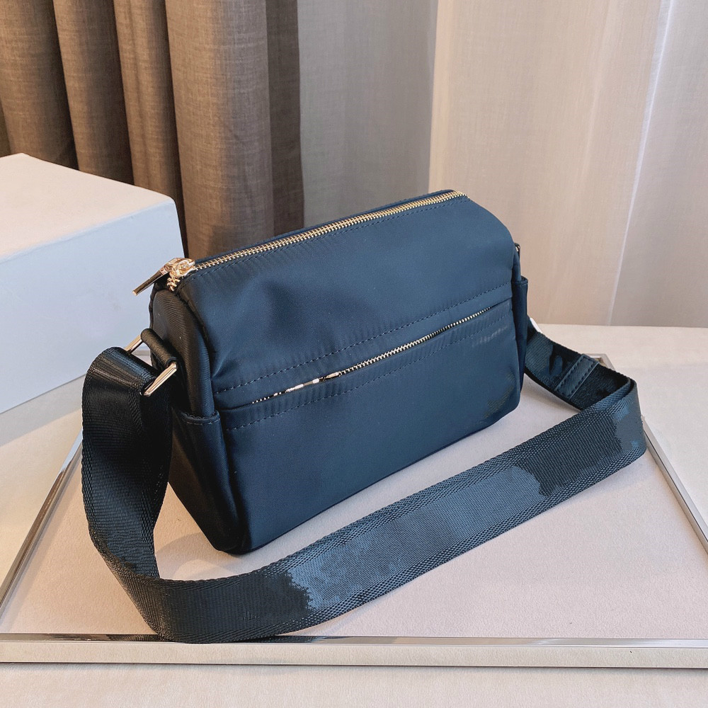 Men's Black Nylon Briefcases Designers Crossbody Shoulder Bags Luxury Purses briefcases fashion cross body Flaps Triangle high quality 2022, Multi
Men's Black Nylon Briefcases Designers Crossbody Shoulder Bags Luxury Purses briefcases fashion cross body Flaps Triangle high quality 2022, Multi