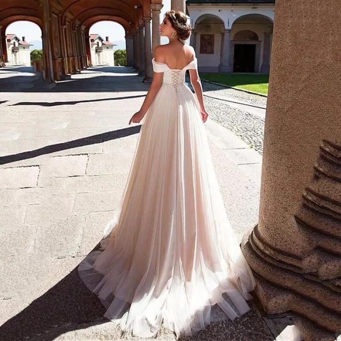 A Line Wedding Dresses Lace Appliqued Bridal Gowns Vestidos De Novia Plus Size Straps dresses