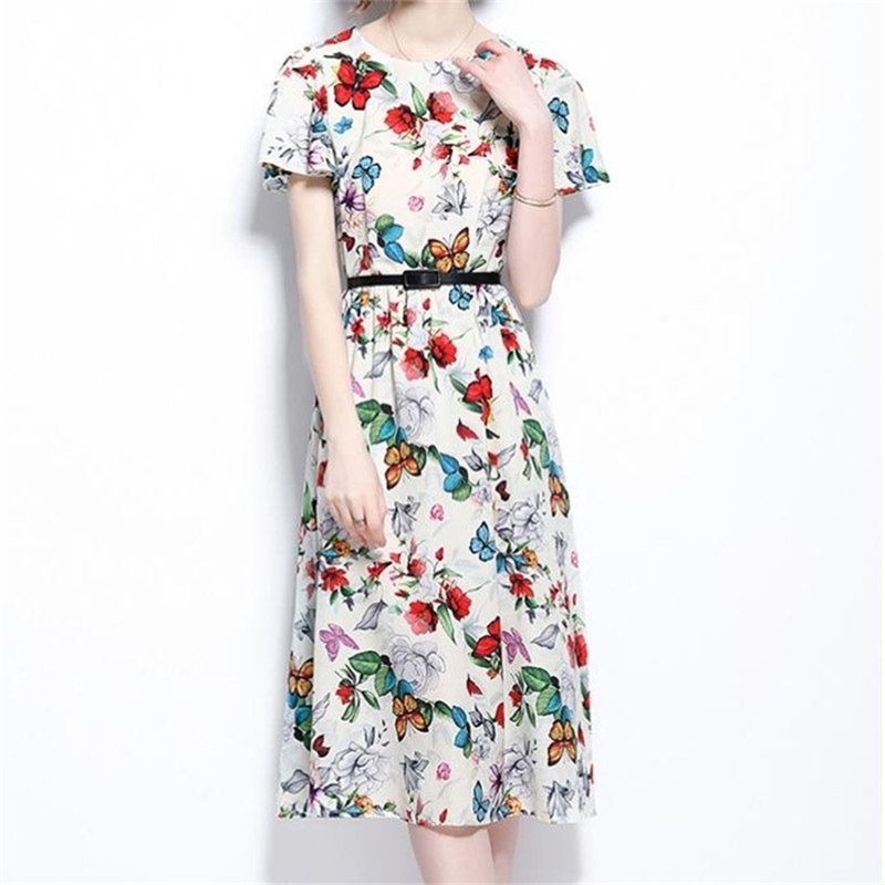 High Quality Summer Elegant Floral print patchwork pocket Midi Dress Vintage Runway Designer casual Femme Robe 210603, Picture color
High Quality Summer Elegant Floral print patchwork pocket Midi Dress Vintage Runway Designer casual Femme Robe 210603, Picture color