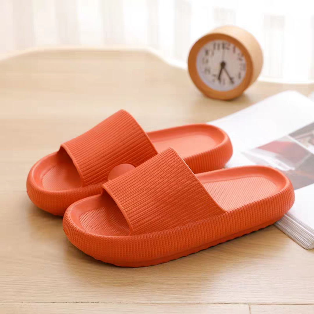 luxury slippers thick bottomed slipper's summer home, family bathroom, lovers' soft bottom 2021, Black
luxury slippers thick bottomed slipper's summer home, family bathroom, lovers' soft bottom 2021, Black