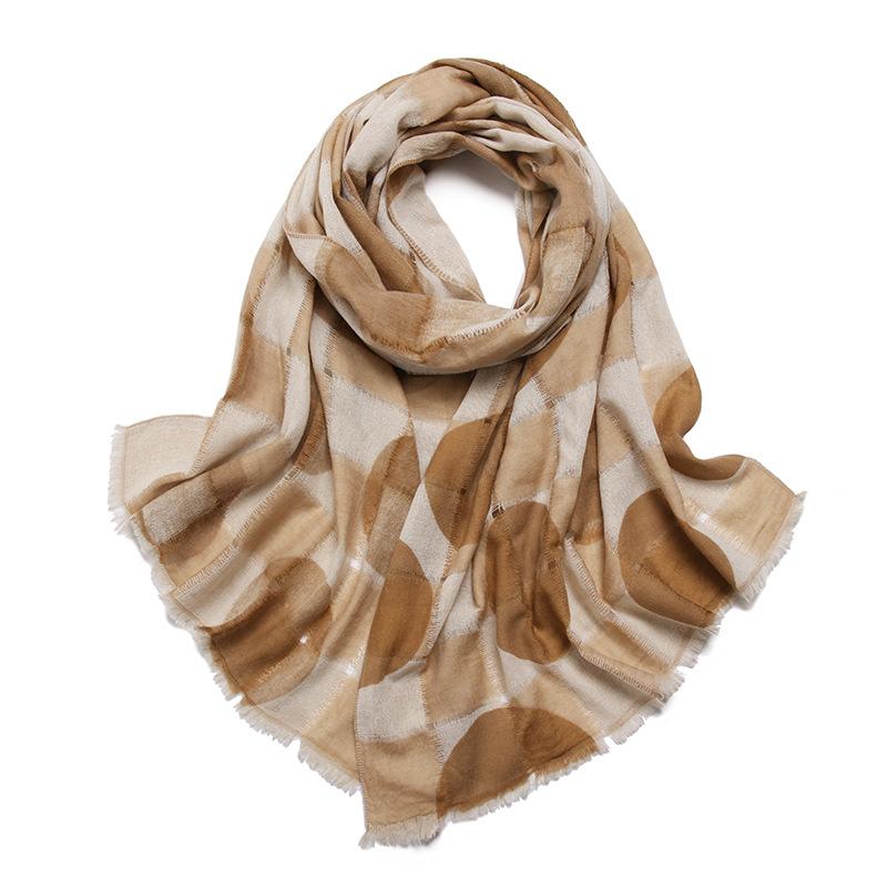 Scarves Pure Wool Scarf Neck Luxury Fashion Women Printed Autumn And Winter Shawl Hollow Dual-use Plaid Wild Style 200-
Scarves Pure Wool Scarf Neck Luxury Fashion Women Printed Autumn And Winter Shawl Hollow Dual-use Plaid Wild Style 200-