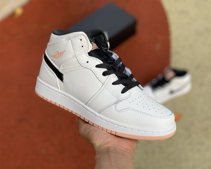 Top version Jumpman 1 1S Mid GS Arctic Orange Women Basketball Shoes White Black Trainers Sneakers Sports Come With Box 554725-180, #1
Top version Jumpman 1 1S Mid GS Arctic Orange Women Basketball Shoes White Black Trainers Sneakers Sports Come With Box 554725-180, #1