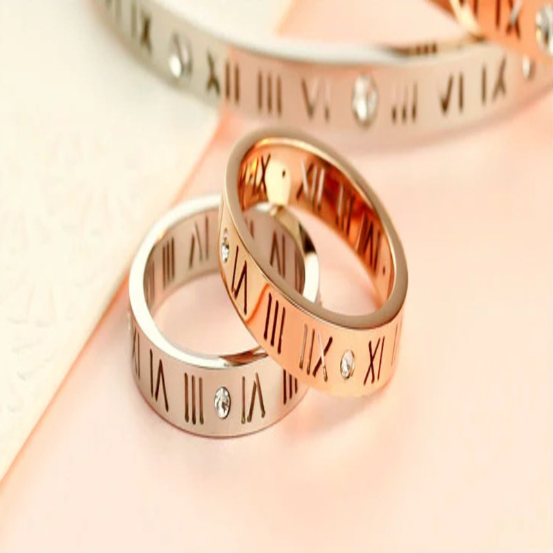 Fashion Jewelry Elegant Temperament of Hollow Out Lucky Roman Numerals Rose Gold Plating Titanium Steel Ring Q0708