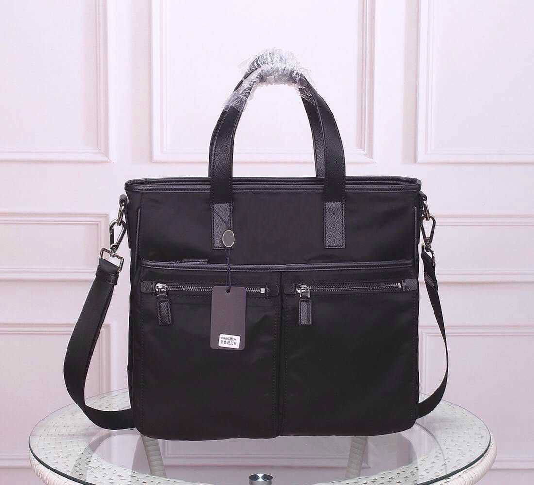 CLASSIC FLOWER Wholesale briefcases shoulde waterproof canvas cowhide leather fashion Female shoulder Tote hand for man document bag, Wtih zipper pocket
CLASSIC FLOWER Wholesale briefcases shoulde waterproof canvas cowhide leather fashion Female shoulder Tote hand for man document bag, Wtih zipper pocket