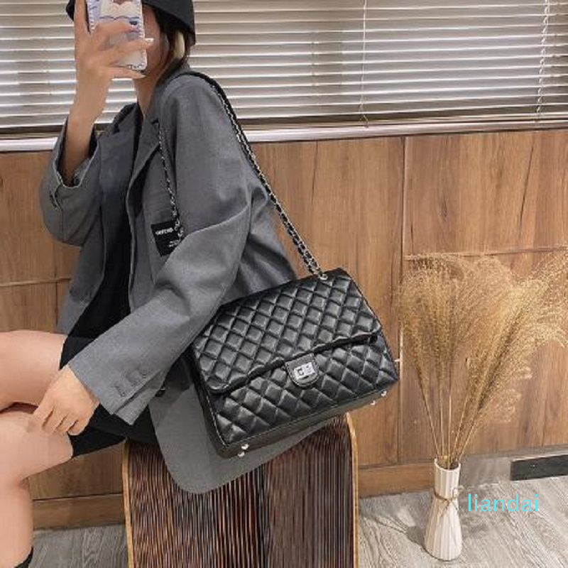 Brand designer handbags 2022 shoulder bag messenger Korean version of large-capacity rhombic chain fashion all-match bags
Brand designer handbags 2022 shoulder bag messenger Korean version of large-capacity rhombic chain fashion all-match bags