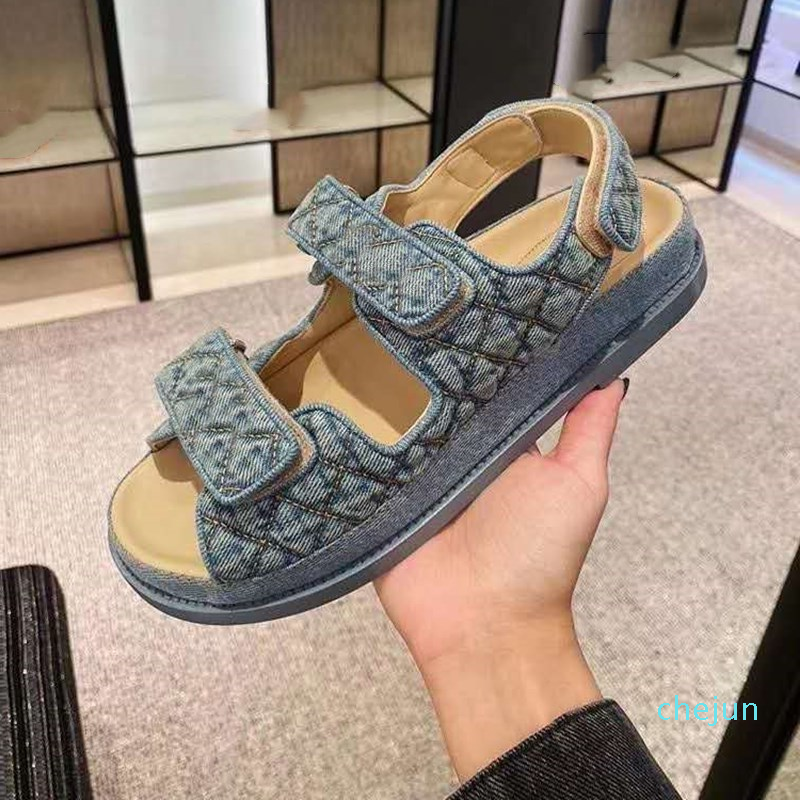 Designer- Women shoes Spring/summer Ladies Leisure luxurys Sandals with Classic Denim Stitching, Blue
Designer- Women shoes Spring/summer Ladies Leisure luxurys Sandals with Classic Denim Stitching, Blue