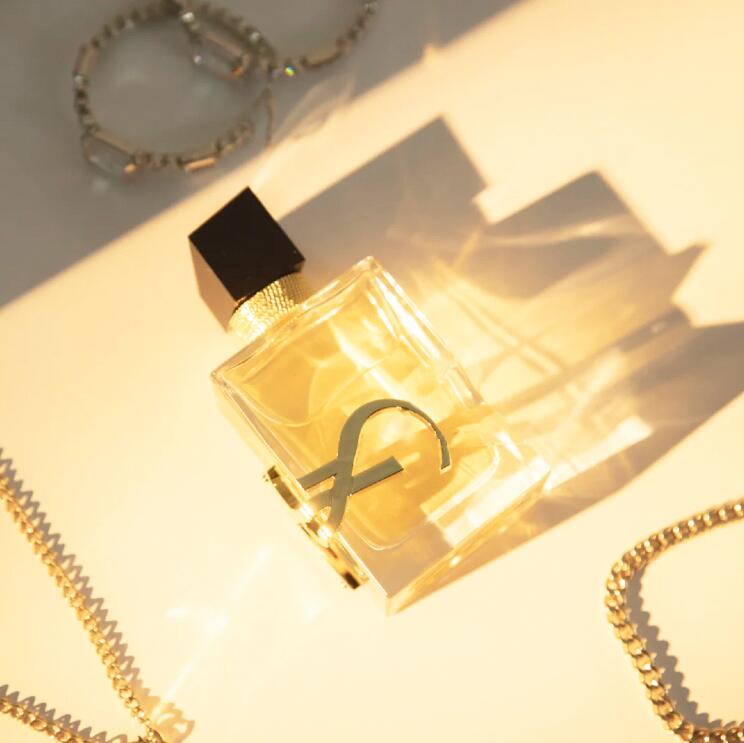 Libre Perfume EDP Eau De Parfum lamp Spray 3-oz. 100ML Ladies Long-lasting Fragrance Natural Smell High Quality
Libre Perfume EDP Eau De Parfum lamp Spray 3-oz. 100ML Ladies Long-lasting Fragrance Natural Smell High Quality