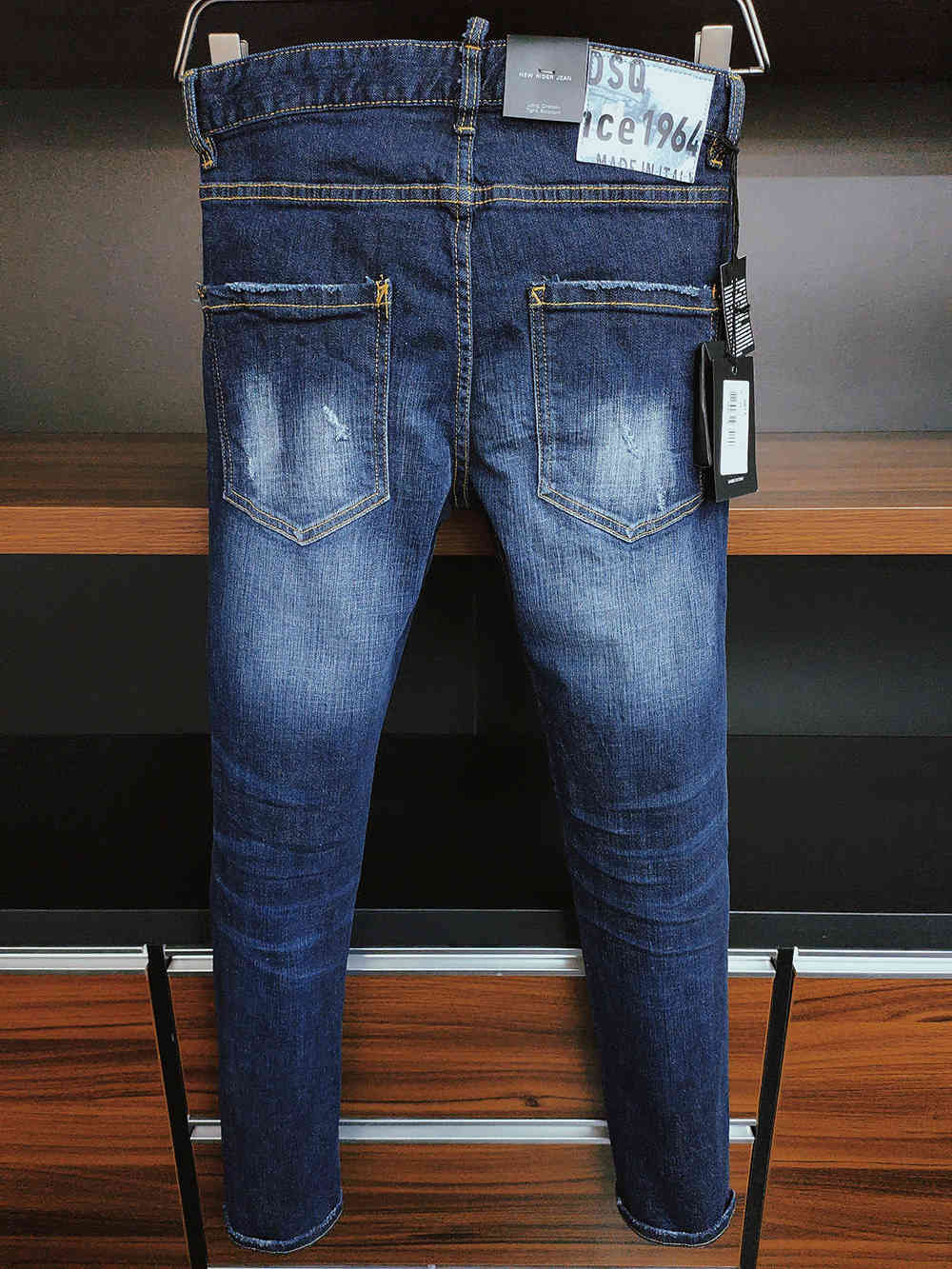 Men's Jeans PHANTOM TURTLE Classic Fashion Man Hip Hop Rock Moto Mens Casual Design Ripped Distressed ny Denim Biker 6123, As picture
Men's Jeans PHANTOM TURTLE Classic Fashion Man Hip Hop Rock Moto Mens Casual Design Ripped Distressed ny Denim Biker 6123, As picture