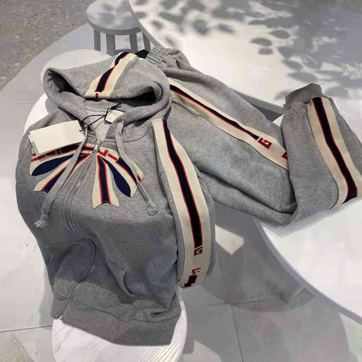 High version tide spring style ancient side letter ribbon sweater zipper cardigan bow loose coat, Gray
High version tide spring style ancient side letter ribbon sweater zipper cardigan bow loose coat, Gray