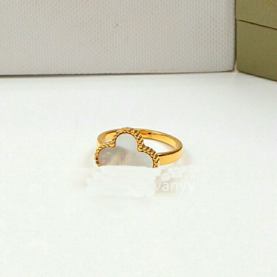 Love rings Pendant van Necklaces Screw Earrings carti Bracelet Party Wedding Couple Gift Fashion Luxury cleef designer [
Love rings Pendant van Necklaces Screw Earrings carti Bracelet Party Wedding Couple Gift Fashion Luxury cleef designer [