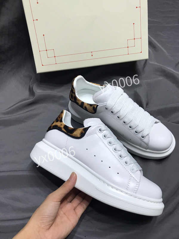 2021 Designer Platform Casual Shoes 35-44 Men Women Leather Lace Up Sneakers Luxury White Black Velvet Suede Trainers Jogging Walking gp191120, Choose the color
2021 Designer Platform Casual Shoes 35-44 Men Women Leather Lace Up Sneakers Luxury White Black Velvet Suede Trainers Jogging Walking gp191120, Choose the color