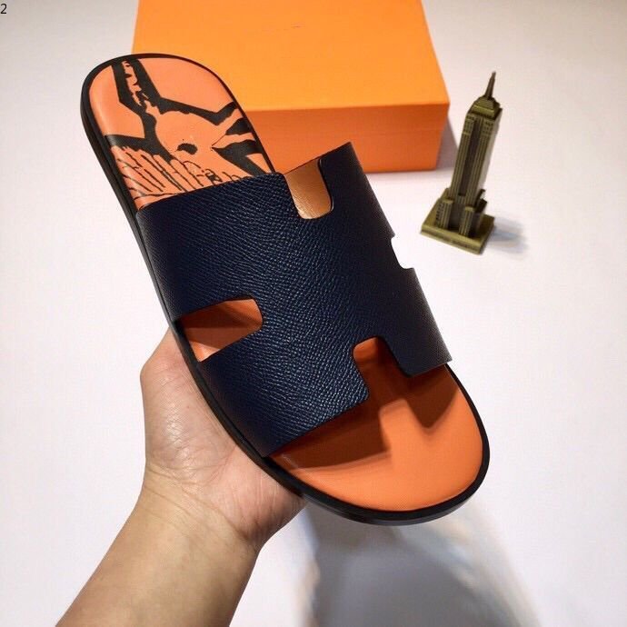 NEW Men Flip Flops Designer Slides Summer Fashion Top Quality Luxury Flat Sandals kjjj0002
NEW Men Flip Flops Designer Slides Summer Fashion Top Quality Luxury Flat Sandals kjjj0002