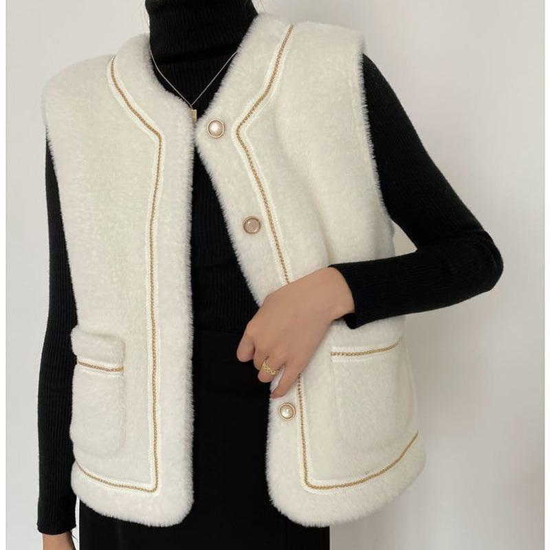 Women's Vests Korean Temperament Fashion Clothes V Sleeveless White Vest Jacket Autumn Contrast Waterproof Mink Cardigan Tops Chaleco Mujer, Black;white
Women's Vests Korean Temperament Fashion Clothes V Sleeveless White Vest Jacket Autumn Contrast Waterproof Mink Cardigan Tops Chaleco Mujer, Black;white