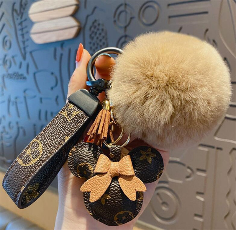 keychains canada Ball of yarn Buckle lovers Car Keychain for girls Handmade Leather Designers Key chains squishmallow Men Women Bag Pendant Accessories
keychains canada Ball of yarn Buckle lovers Car Keychain for girls Handmade Leather Designers Key chains squishmallow Men Women Bag Pendant Accessories