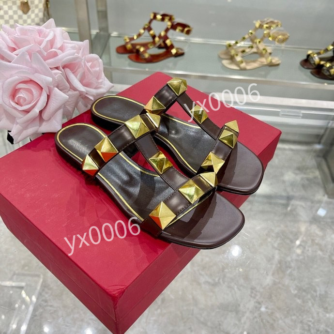 2021 Top designer mens hand-made 35-42 Handmade Shoes slippers fashion sandals rainbow color non-lace sleeves specially made for men Loafers yh211218, Choose the color
2021 Top designer mens hand-made 35-42 Handmade Shoes slippers fashion sandals rainbow color non-lace sleeves specially made for men Loafers yh211218, Choose the color