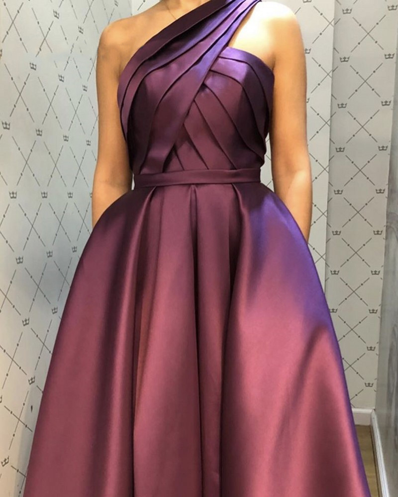 Green One Shoulder Sleeveless A-Line Evening Dress Party Floor Length Satin Pleated Long Prom Dresses vestidos de fiesta de noche