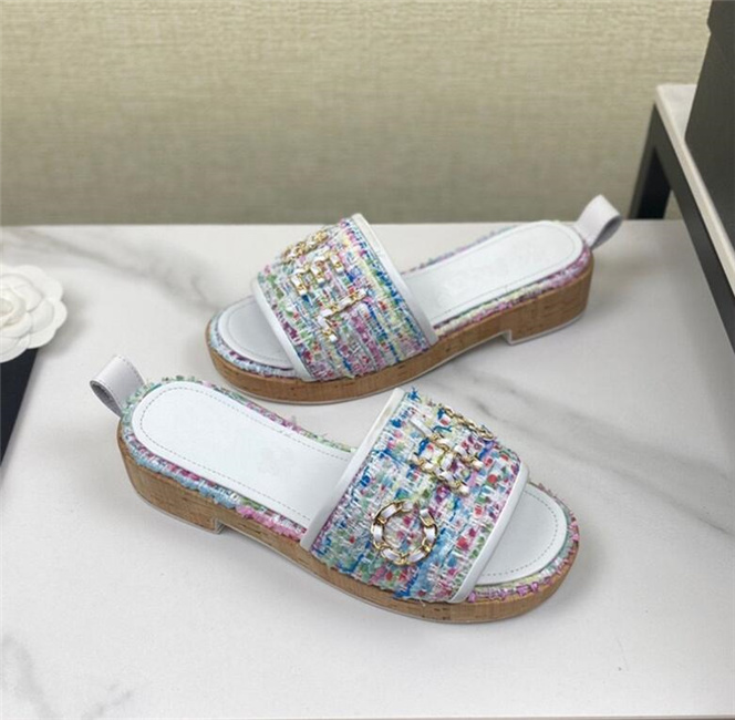 Italy ace Slippers Pearl Snake Print Slide Summer Wide Flat Lady Slipper Men Women Sandals Embroidery technology luxury designer Shoes size EU:35-40, Green
Italy ace Slippers Pearl Snake Print Slide Summer Wide Flat Lady Slipper Men Women Sandals Embroidery technology luxury designer Shoes size EU:35-40, Green
