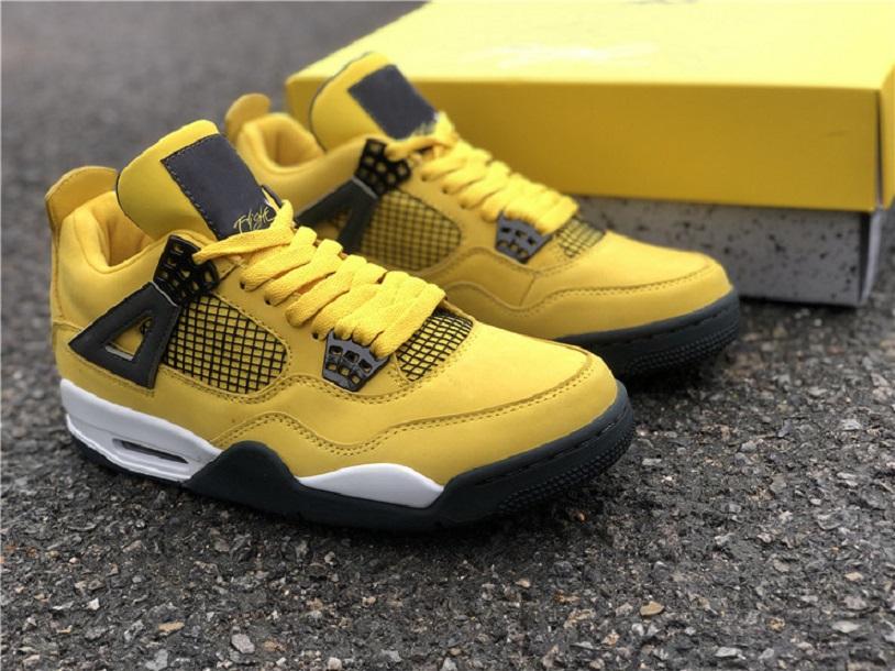 2021 Wholesale 4 Thunder Tour sports shoes CT8527-700 top quality Yellow Multi Color outdoor Sneakers Men Basketball Trainers
2021 Wholesale 4 Thunder Tour sports shoes CT8527-700 top quality Yellow Multi Color outdoor Sneakers Men Basketball Trainers