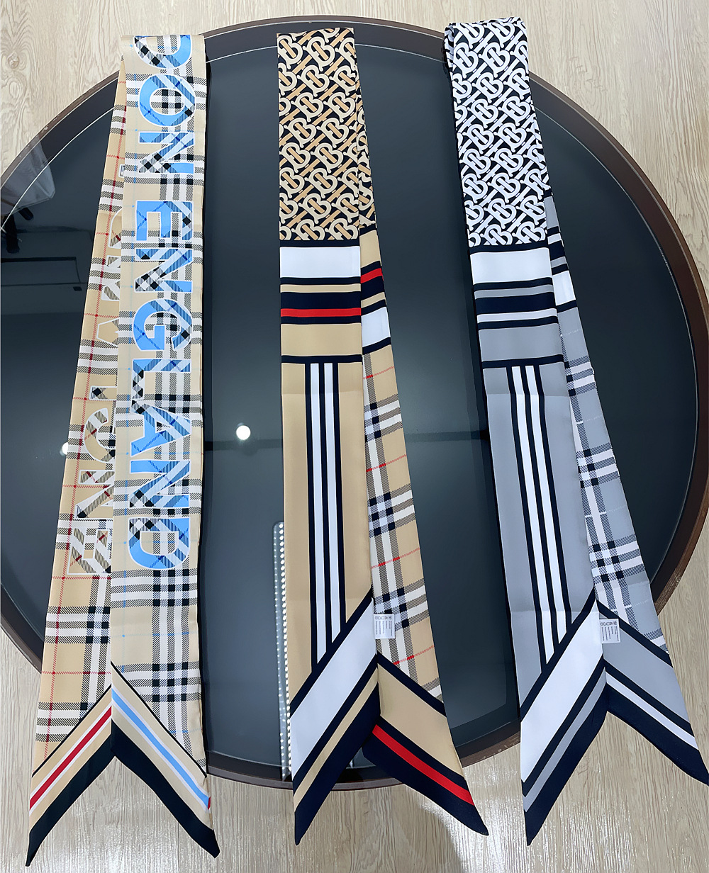 Silk scarf hair ribbon women tied hair small long hair French retro ribbon scarf European and American flowery ribbons bag, Blue;gray
Silk scarf hair ribbon women tied hair small long hair French retro ribbon scarf European and American flowery ribbons bag, Blue;gray