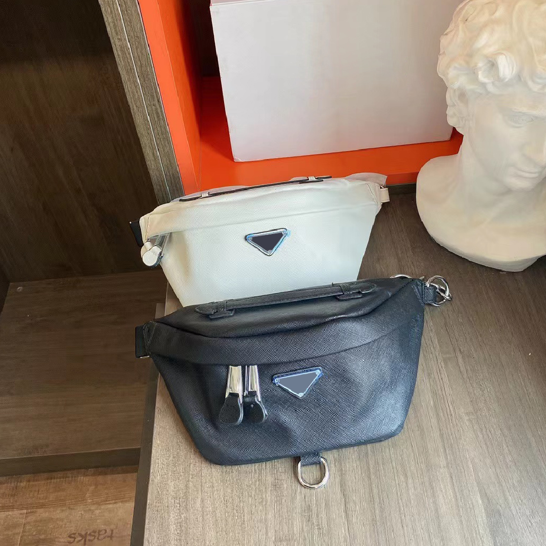 Bumbag waist bag Designers bags men crossbody packbag luxurys Bumbags cross body Fanny Pack Designer women purse belt wallet Black versatile style very good nice
Bumbag waist bag Designers bags men crossbody packbag luxurys Bumbags cross body Fanny Pack Designer women purse belt wallet Black versatile style very good nice