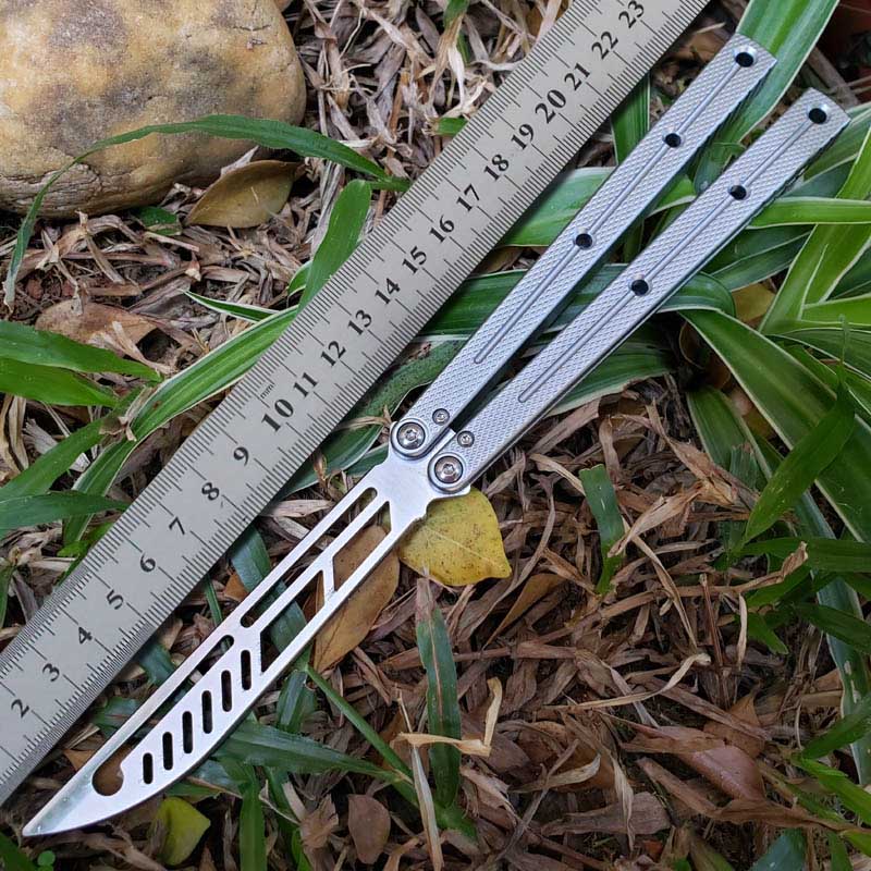 Theone Classic Balisong Sea Monster Butterfly Trainning Trainer Knife Not Sharp Jilt Swing Knives Triton Hom Snake Basilisk BM51 BM46 3310 3400 UT88
Theone Classic Balisong Sea Monster Butterfly Trainning Trainer Knife Not Sharp Jilt Swing Knives Triton Hom Snake Basilisk BM51 BM46 3310 3400 UT88
