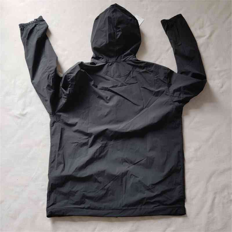 Men's Jackets light Summer sun Hooded Jacket Casual simple European and American style sunscreen clothes for lovers Fashion men's youth coat Embroidered 2Y95, Blue-1970
Men's Jackets light Summer sun Hooded Jacket Casual simple European and American style sunscreen clothes for lovers Fashion men's youth coat Embroidered 2Y95, Blue-1970